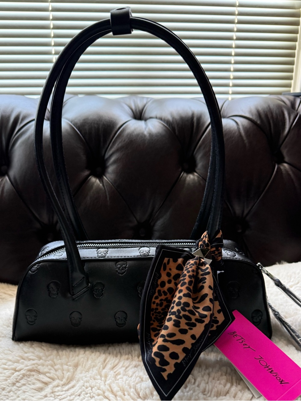 Betsey Johnson NWT Black Embossed Skull Shoulder Bag Leopard Print Scarf Rare